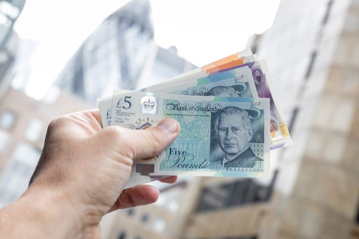 台灣人到英國旅遊台幣換英鎊全攻略｜怎麼換匯最划算
