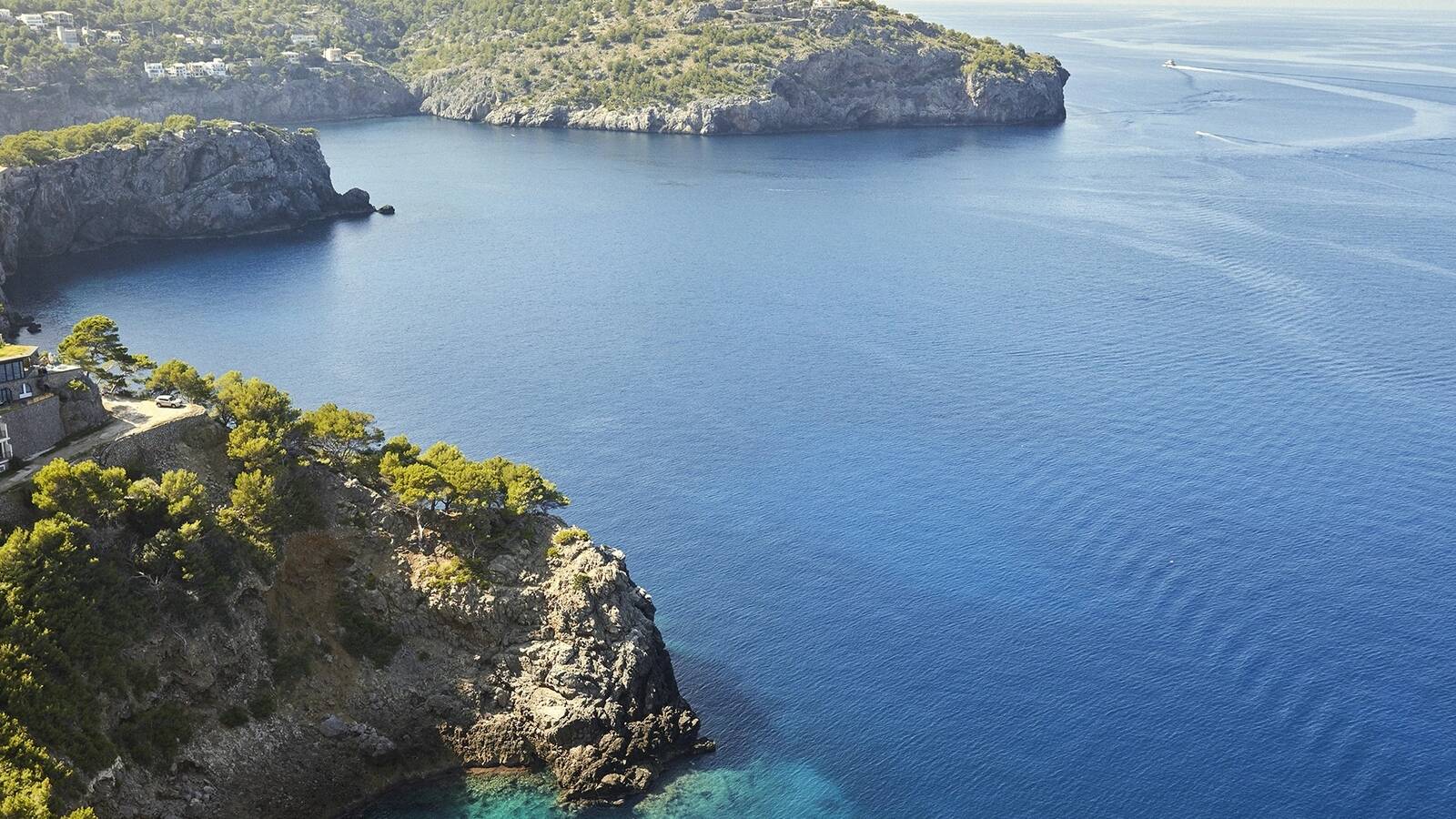 Jumeirah Mallorca 位於馬略卡島西北海岸的懸崖實景