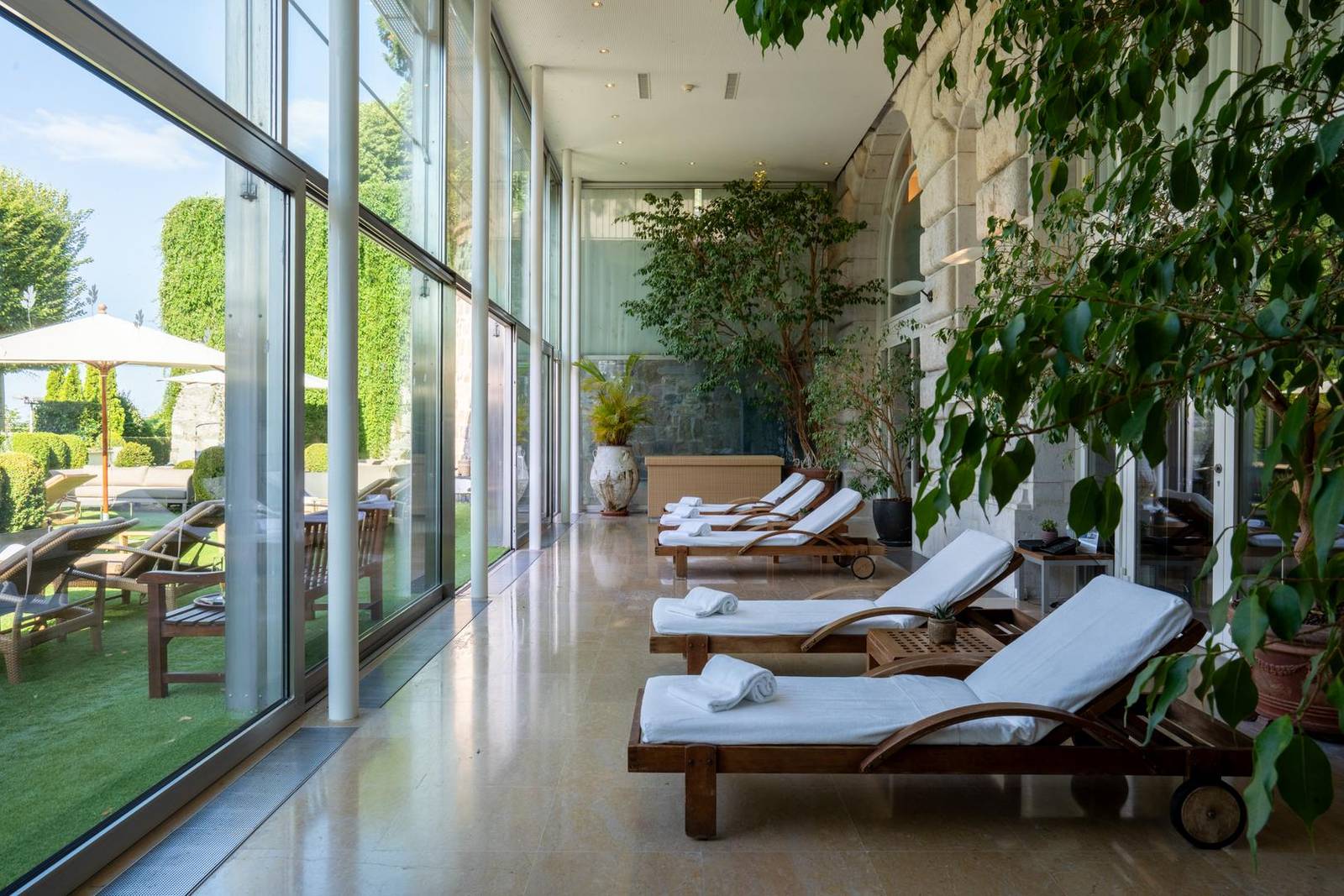 洛桑皇宮酒店 Spa 落地窗休憩區