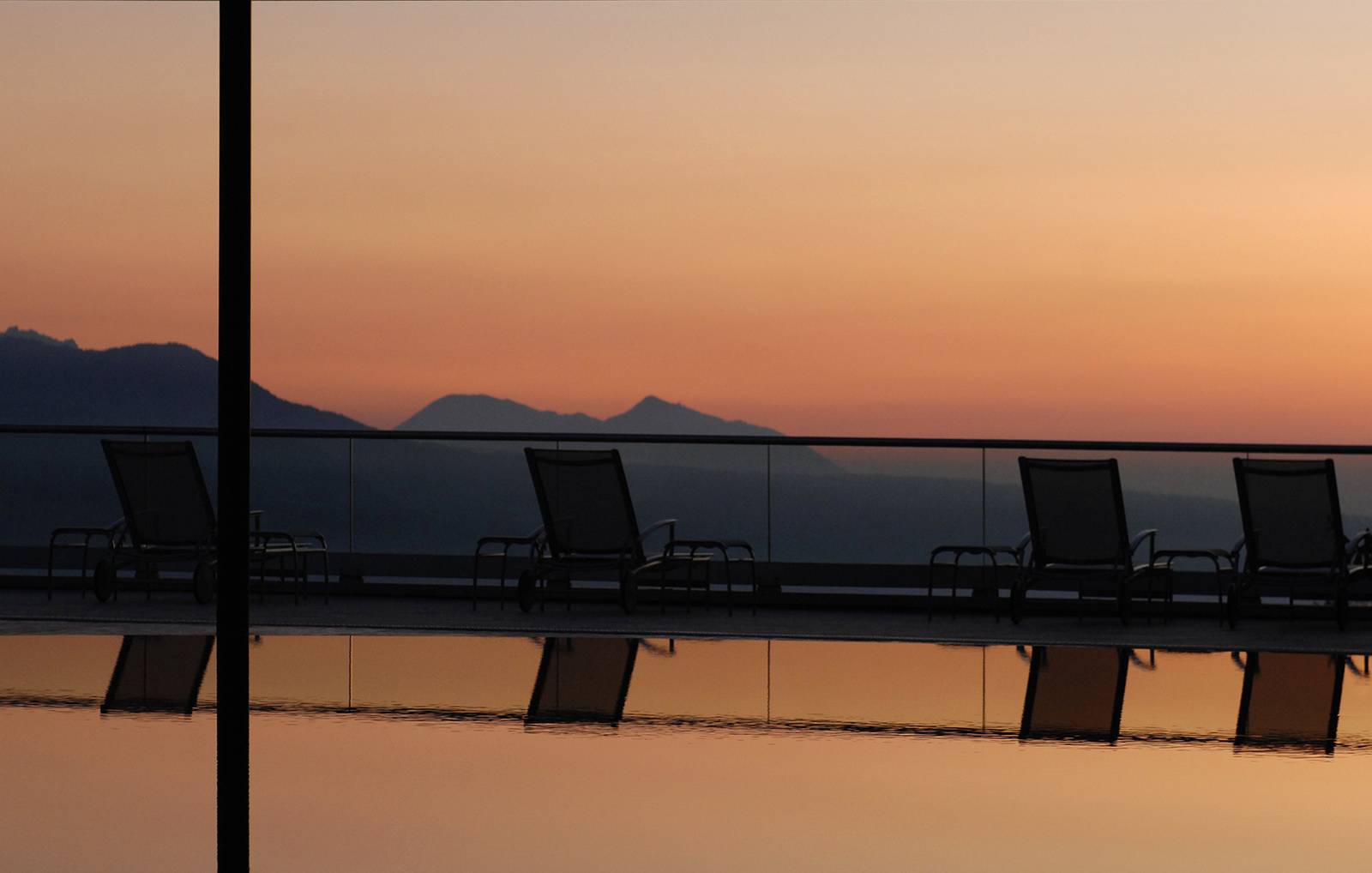 Le Mirador 泳池露台夕陽