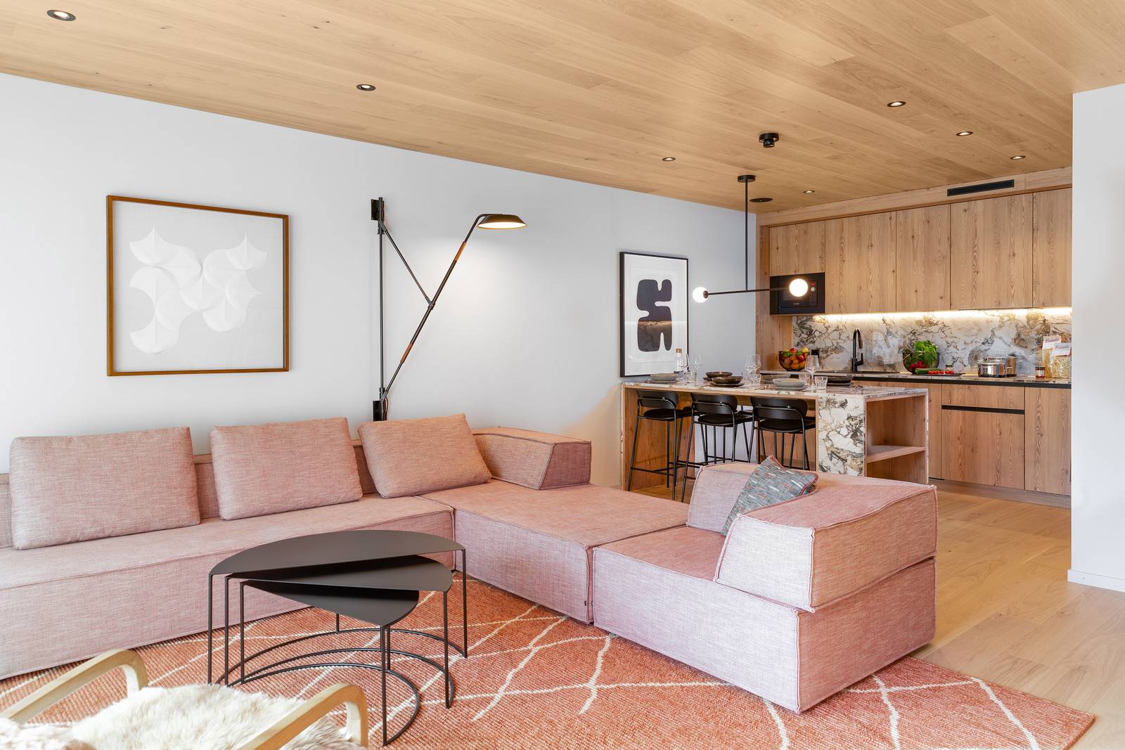 Sunstar Pontresina Roseg 公寓客廳與廚房