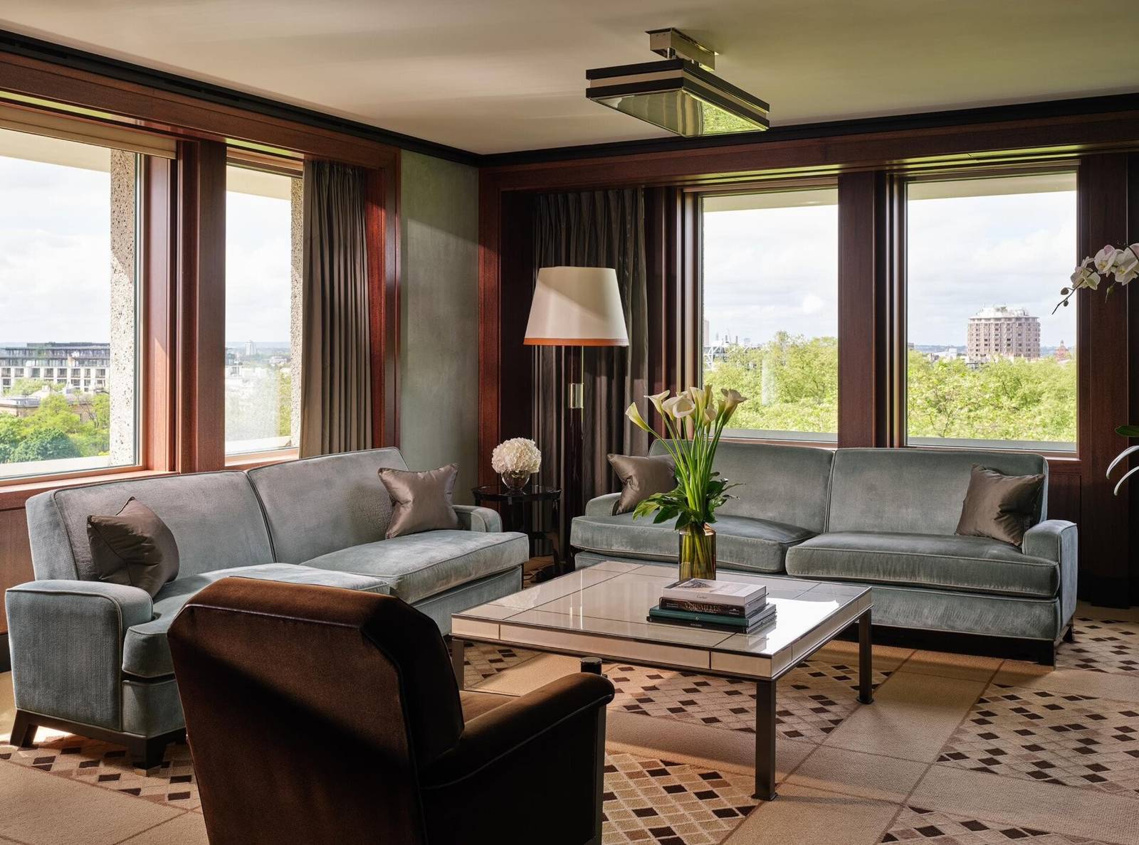 倫敦 45 Park Lane Curzon Balcony Suite 起居室