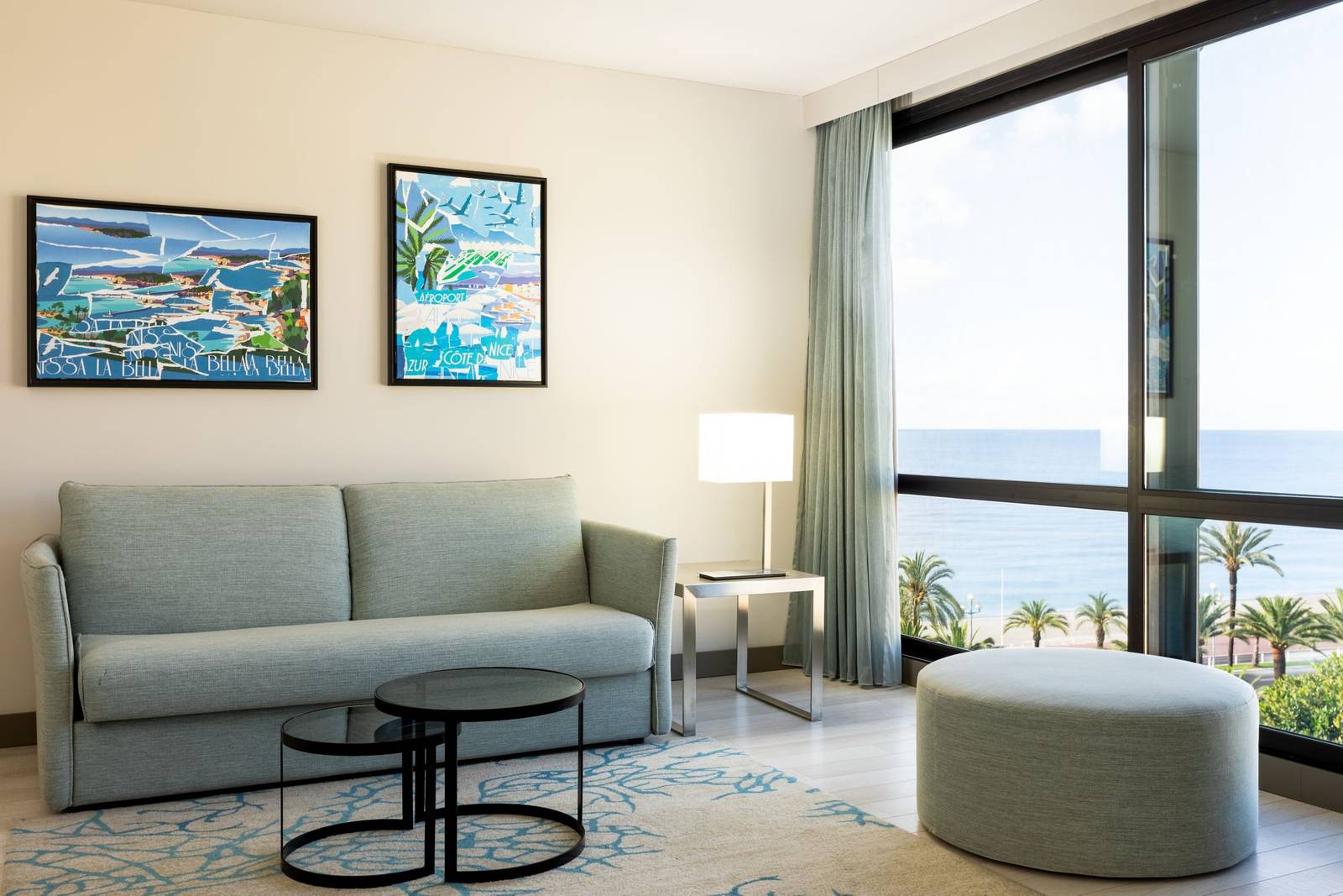 尼斯 AC Hotel Nice Suite 海景起居室
