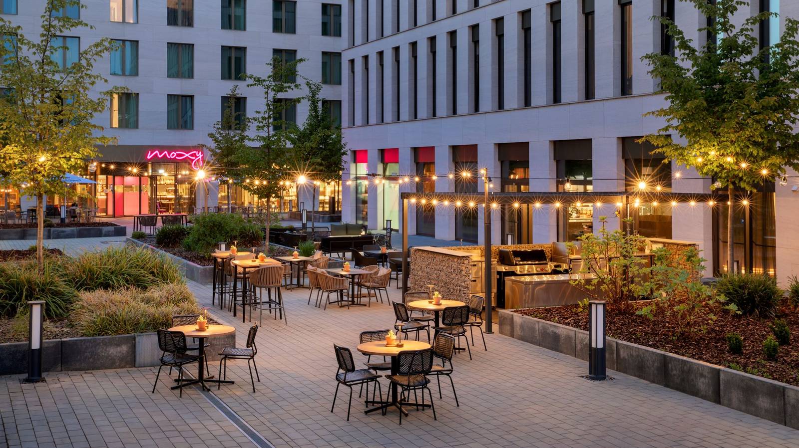 符茲堡 AC Hotel Wuerzburg 中庭戶外座位