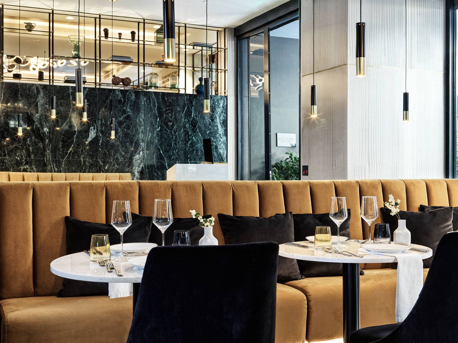 雅典 Academias Hotel Symposium 餐廳入口座位區