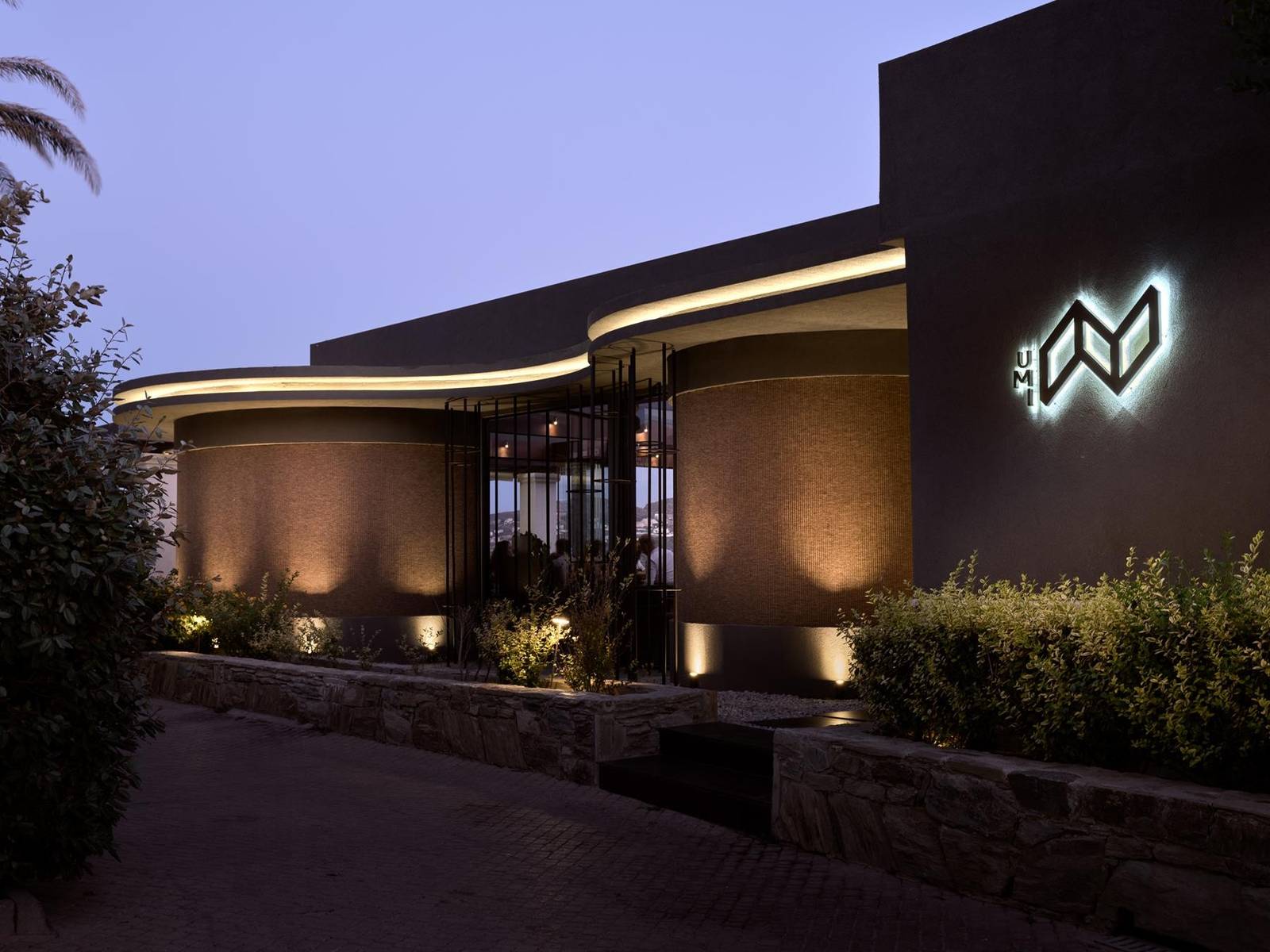 克里特島 Acro Suites UMI 餐廳入口夜景