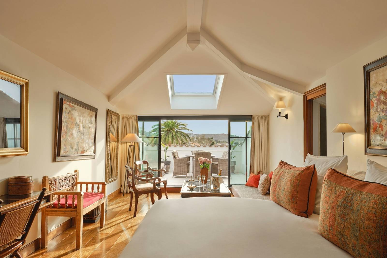 聖特羅佩 Pan Deï Palais Tropezian Suite 臥室