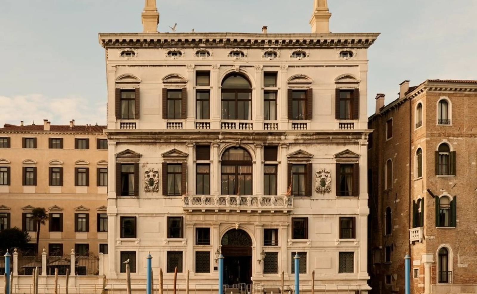 威尼斯安縵 Palazzo Papadopoli 臨大運河的宮殿立面