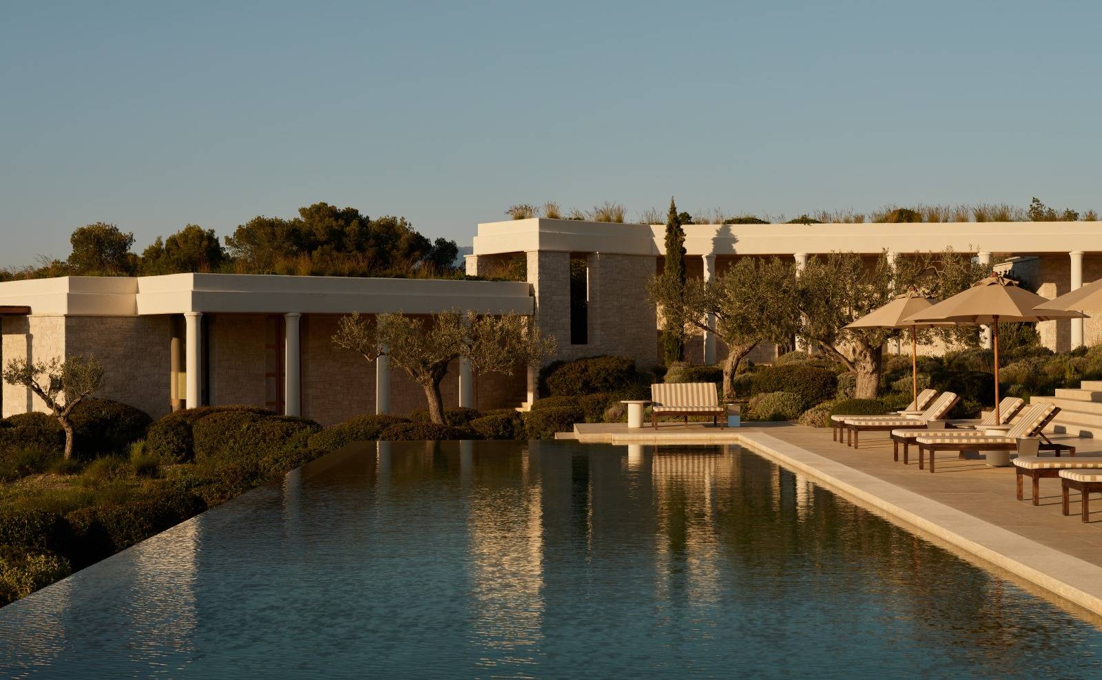 Amanzoe Villa 私人無邊際泳池