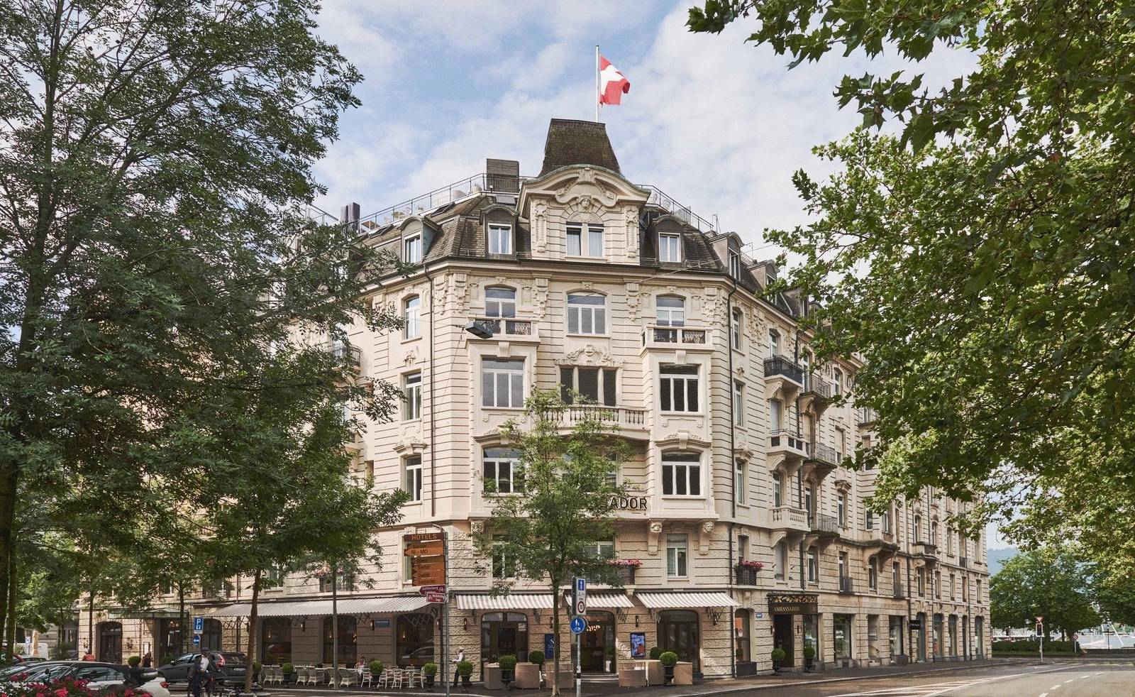 蘇黎世 Ambassador Hotel Zurich 1899 年城市宮殿建築外觀
