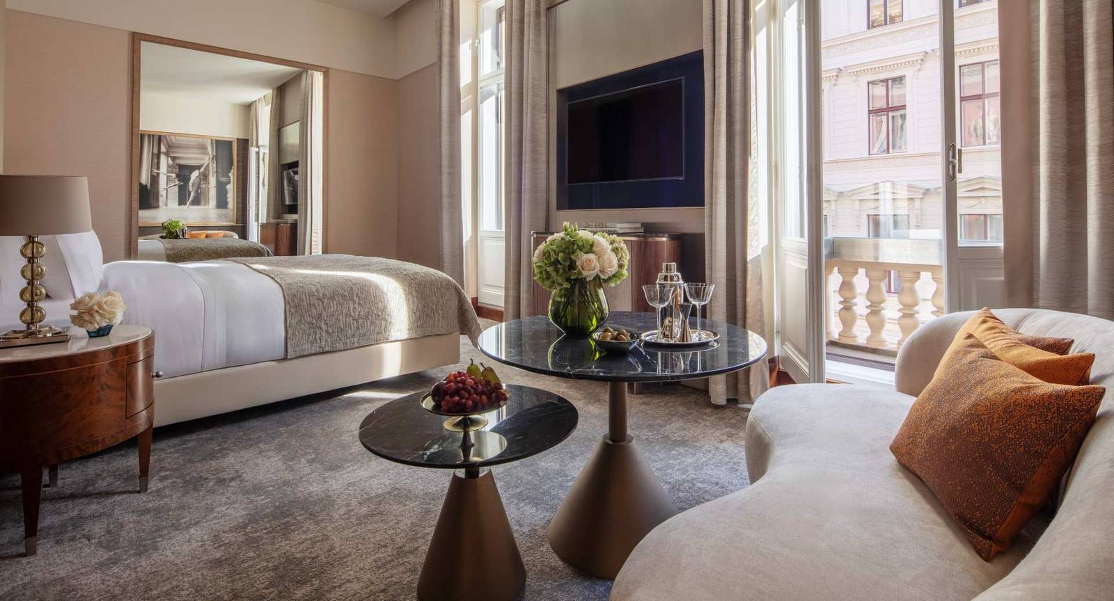 Anantara Palais Hansen Premium French Balcony 客房