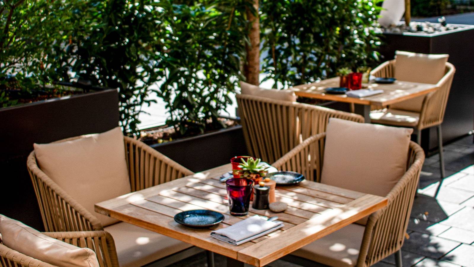 Andaz 慕尼黑 The Lonely Broccoli 露台座位