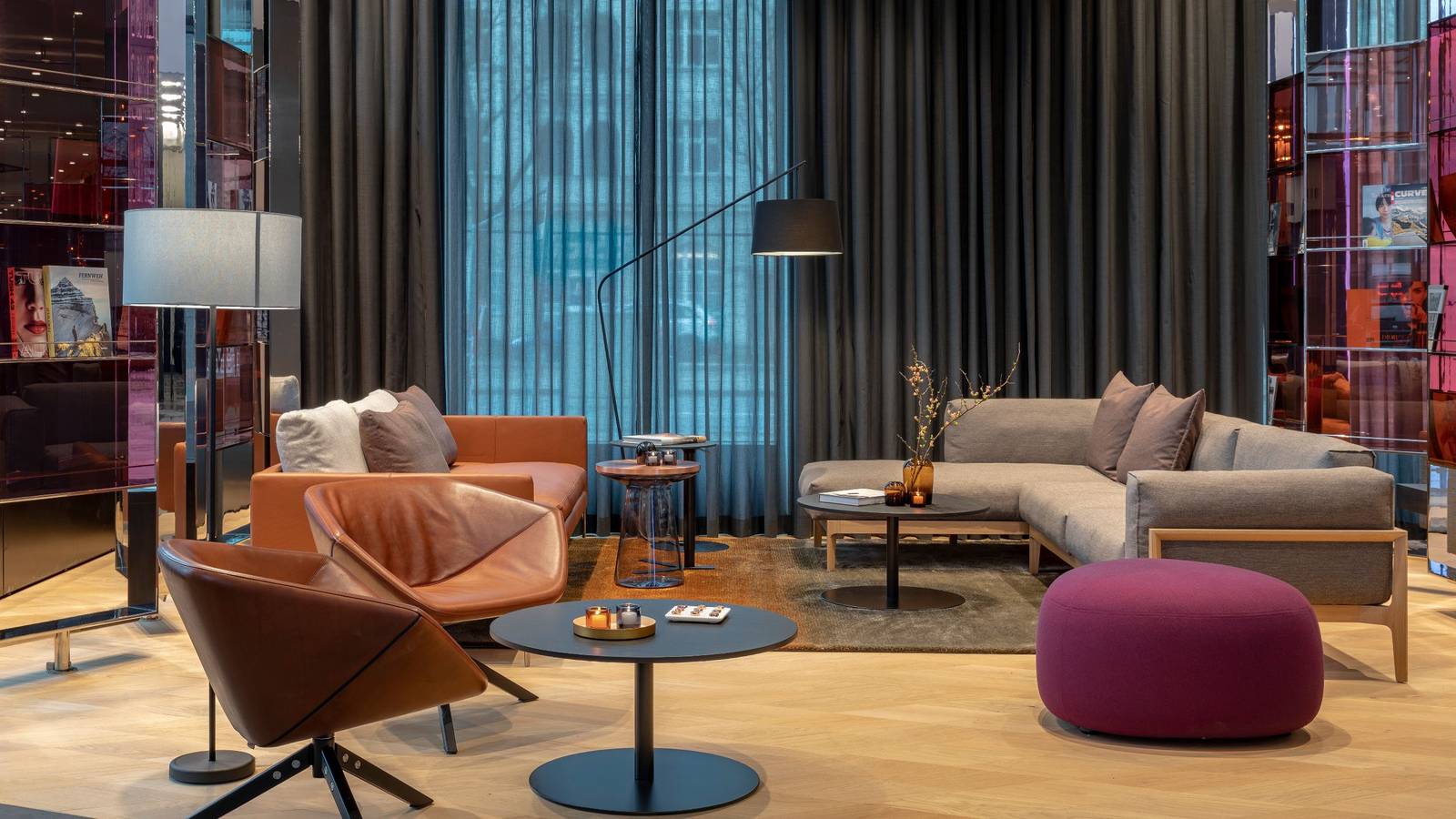 Andaz 慕尼黑大廳 Andaz Lounge Bar 座位區