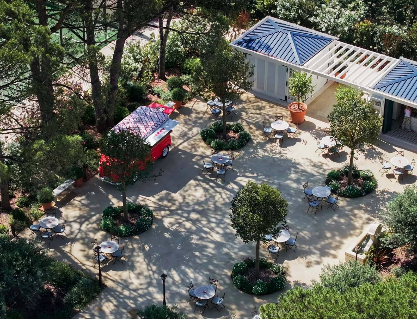 AREV St. Tropez 橄欖樹廣場 Place des Oliviers