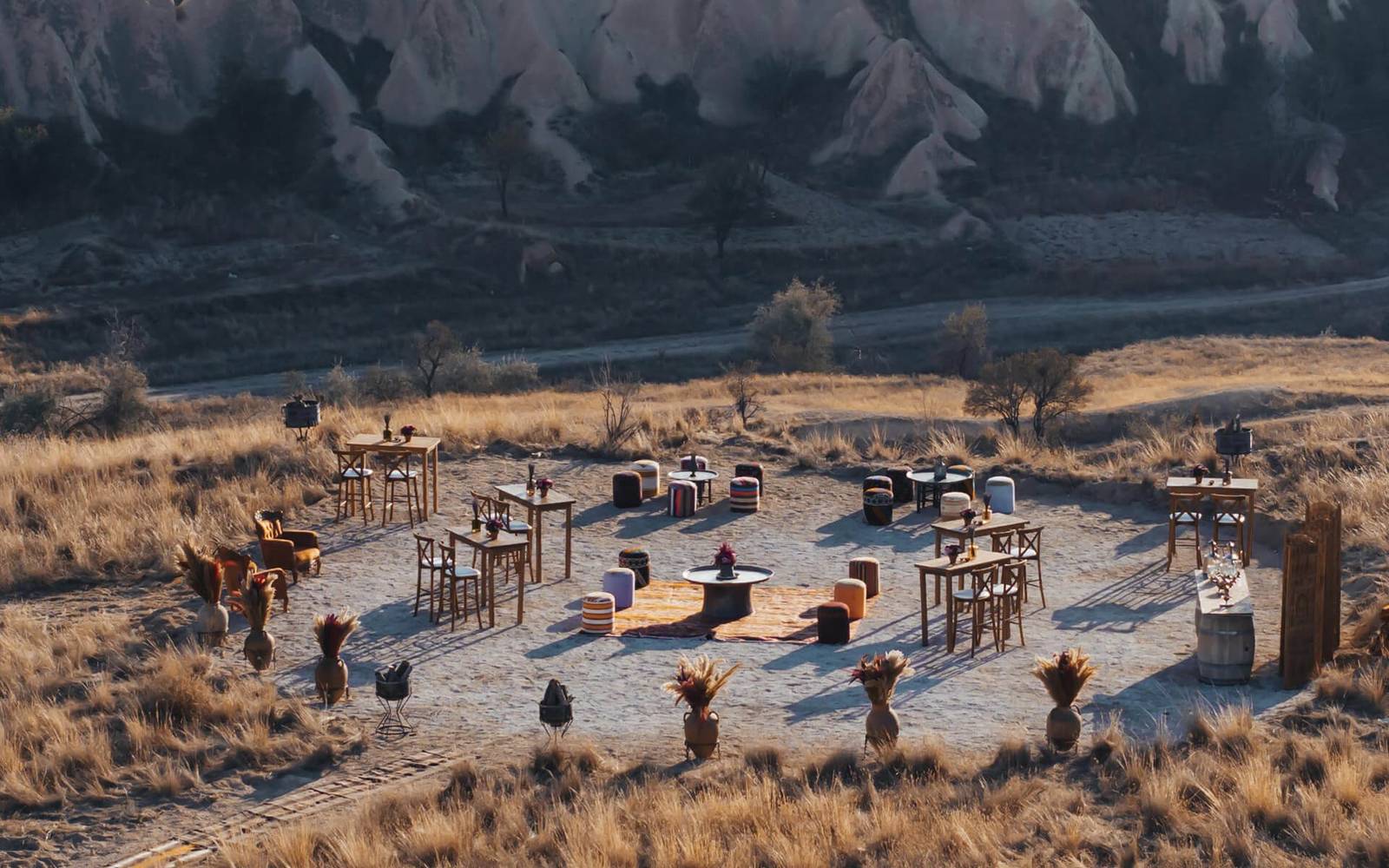 Avantgarde Valley 谷地戶外餐桌佈置