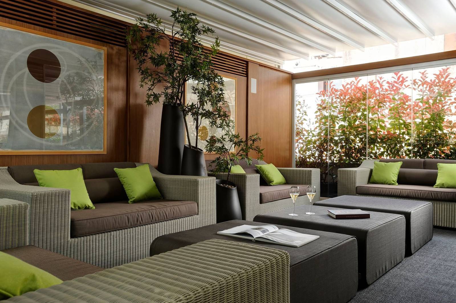 Babuino Terrace 綠意環繞的沙發座