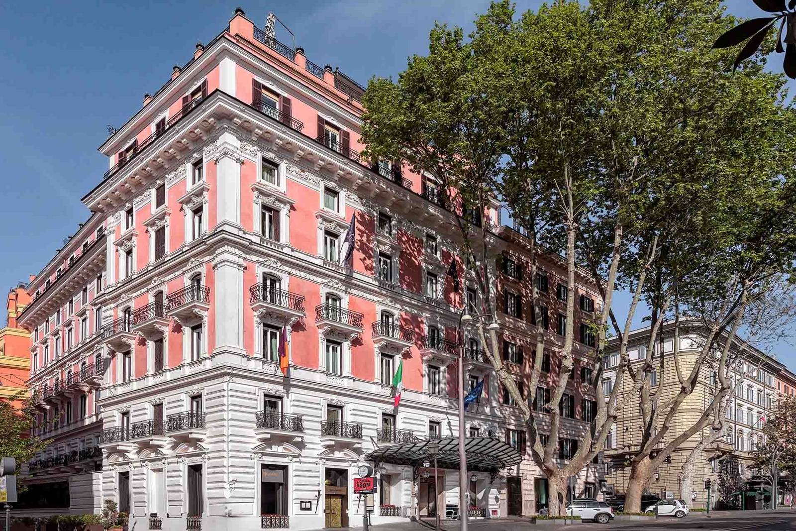 羅馬 Baglioni Hotel Regina 粉色外牆建築與維內托大街