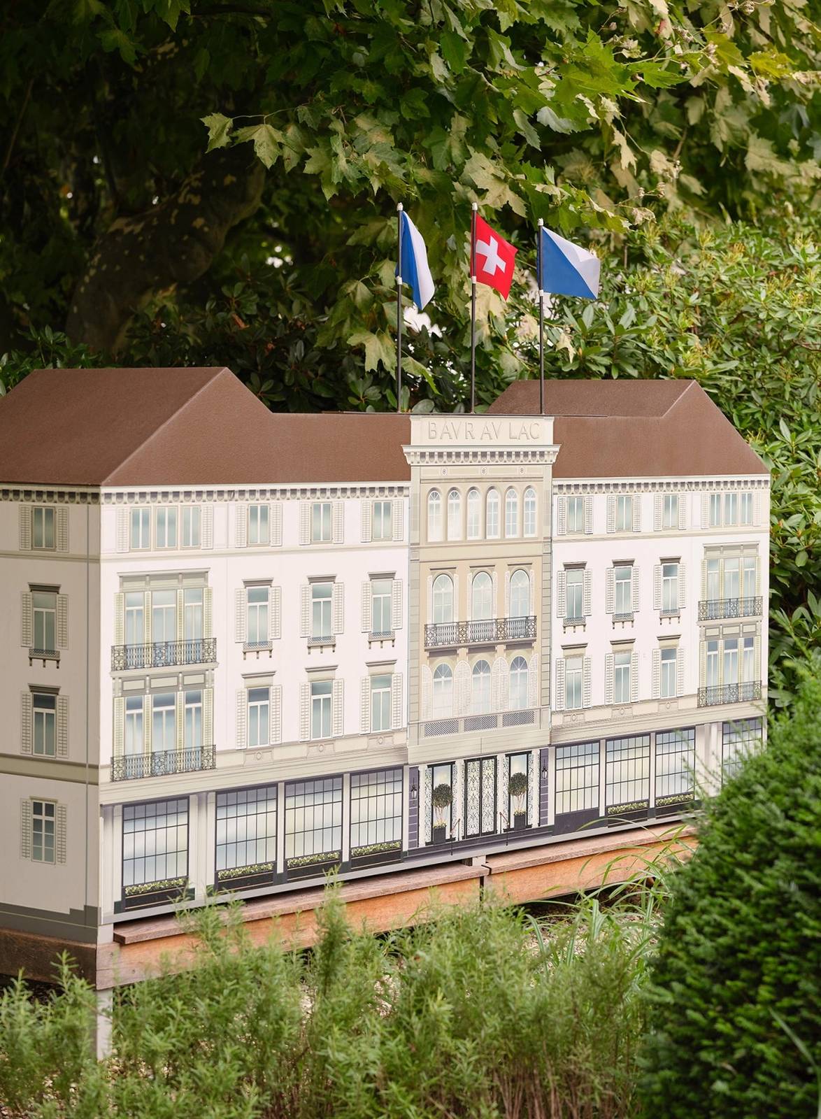 Baur au Lac 花園裡的蜂箱小屋