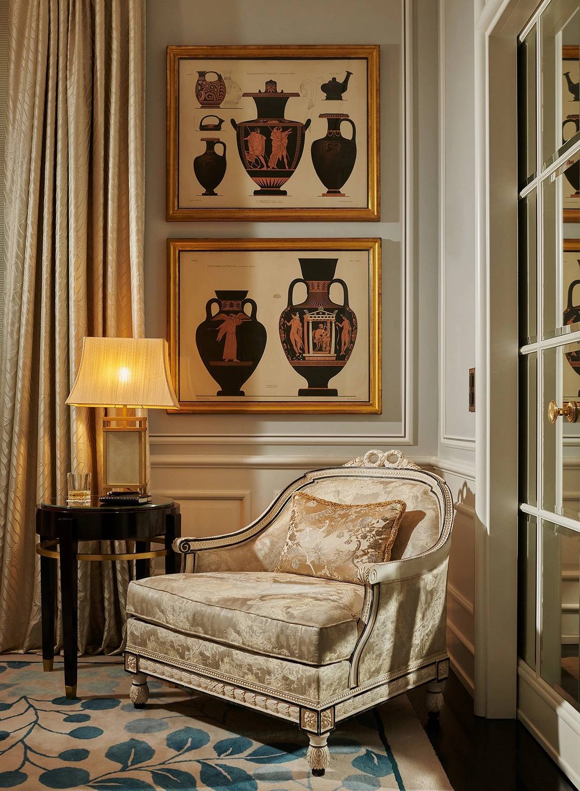 Baur au Lac Lakeside Corner Suite 起居角落