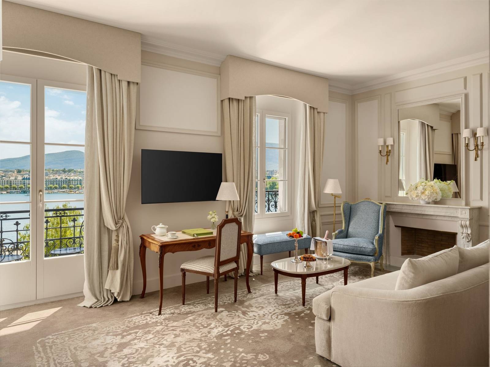日內瓦 Beau-Rivage 酒店 Junior Suite 起居區