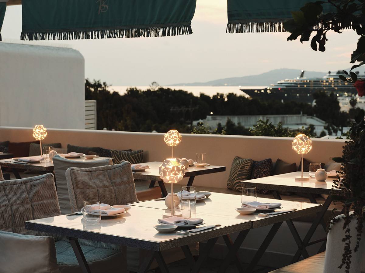 Matsuhisa Mykonos 黃昏露台座位
