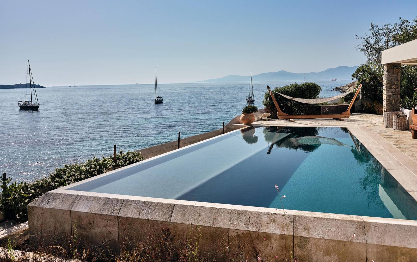 Belvedere Waterfront Villa 面海無邊際泳池