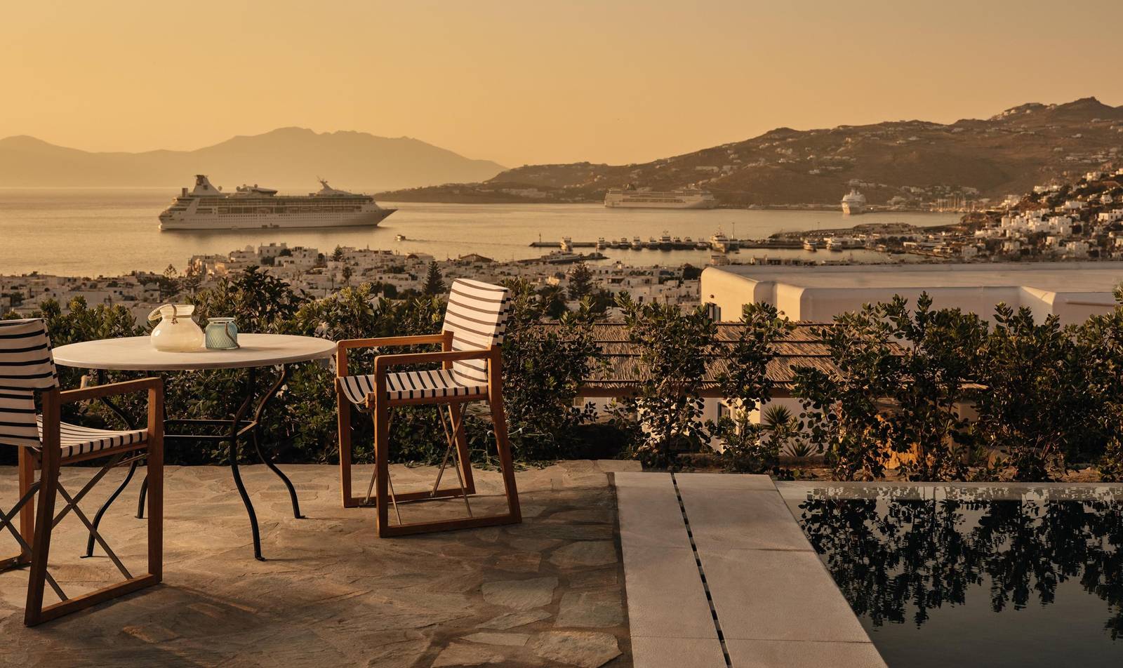 Belvedere Mykonos 夕陽露台眺望米克諾斯港