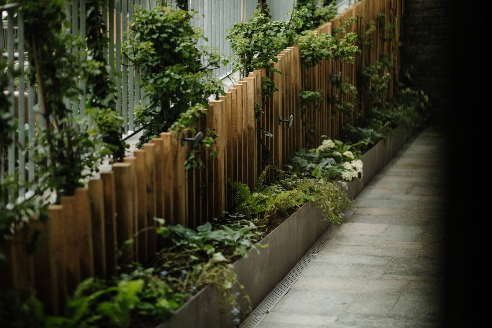 Bergwelt Grindelwald Spa 私人花園露台步道
