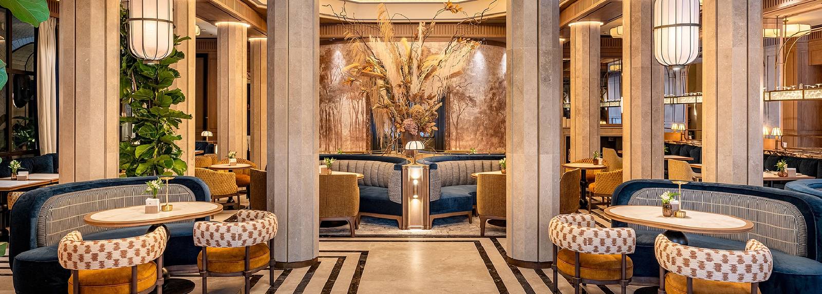 BLESS Madrid Pinzelada Lounge 挑高酒廊