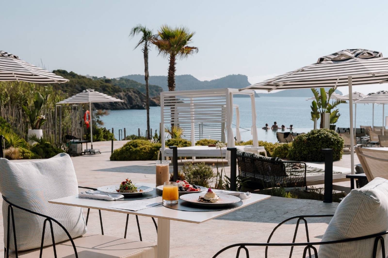 BLESS Ibiza Cala Nova La Calita 海景露台