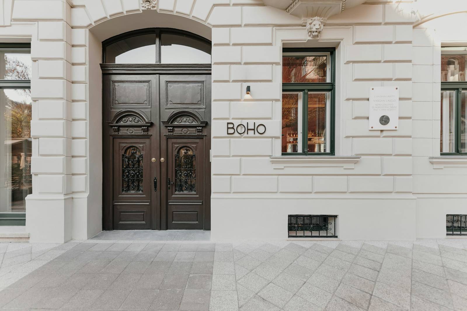 布達佩斯 BoHo Hotel Budapest 米克薩特廣場上的酒店正門