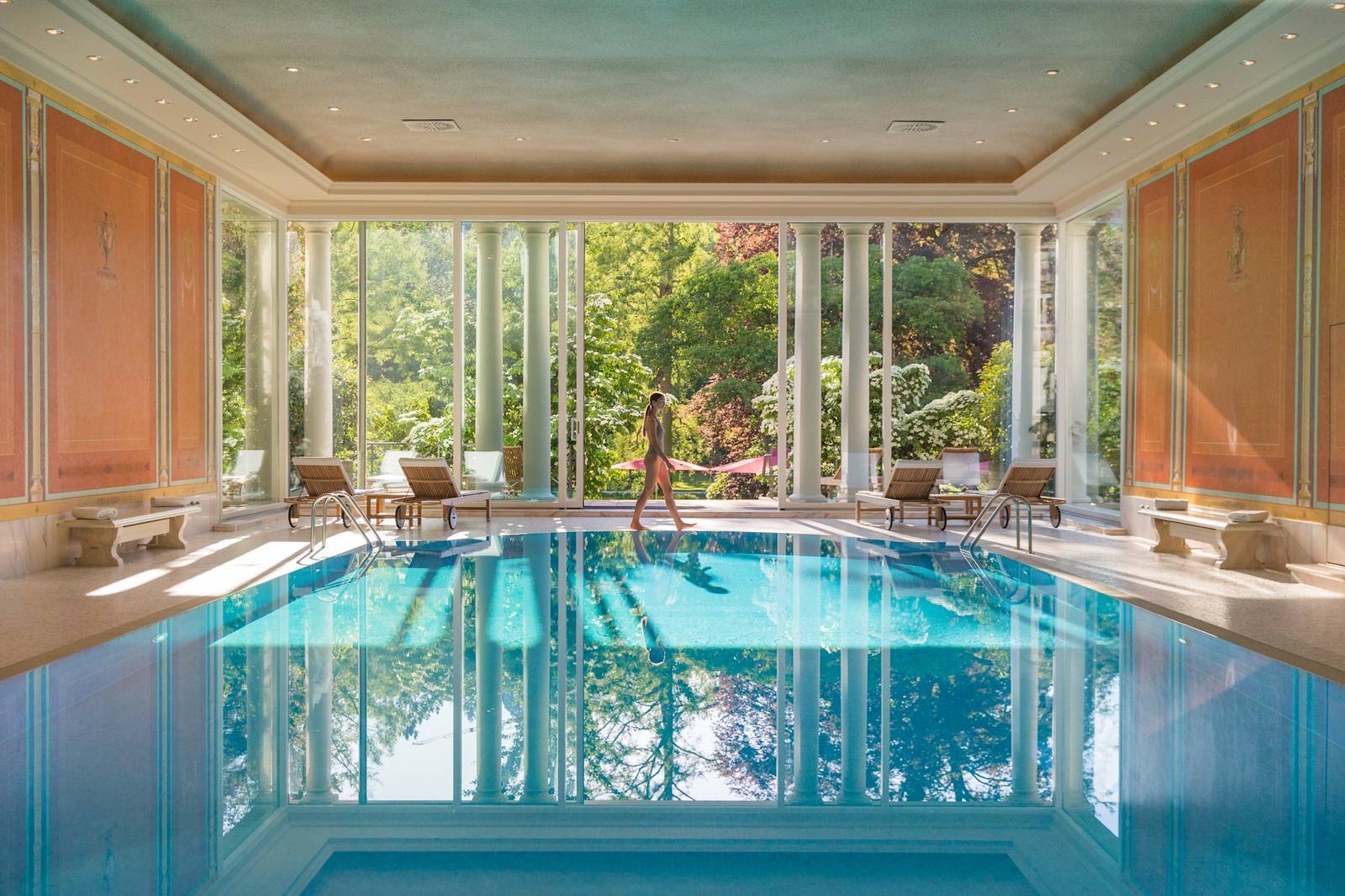 Brenners Park-Hotel & Spa 羅馬風格室內泳池