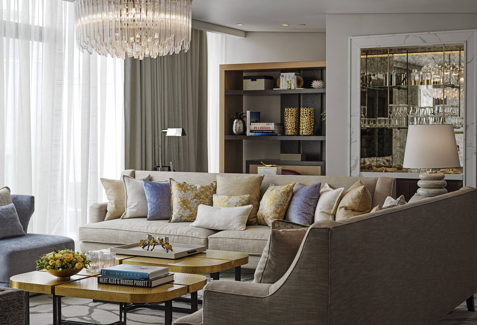 Britannia Hotel 圓頂內的 Tower Suite 起居室