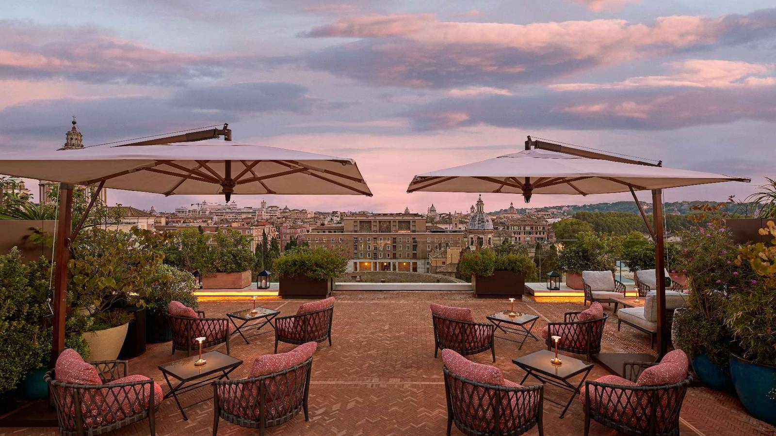 羅馬寶格麗酒店 La Terrazza 頂樓露台黃昏景色