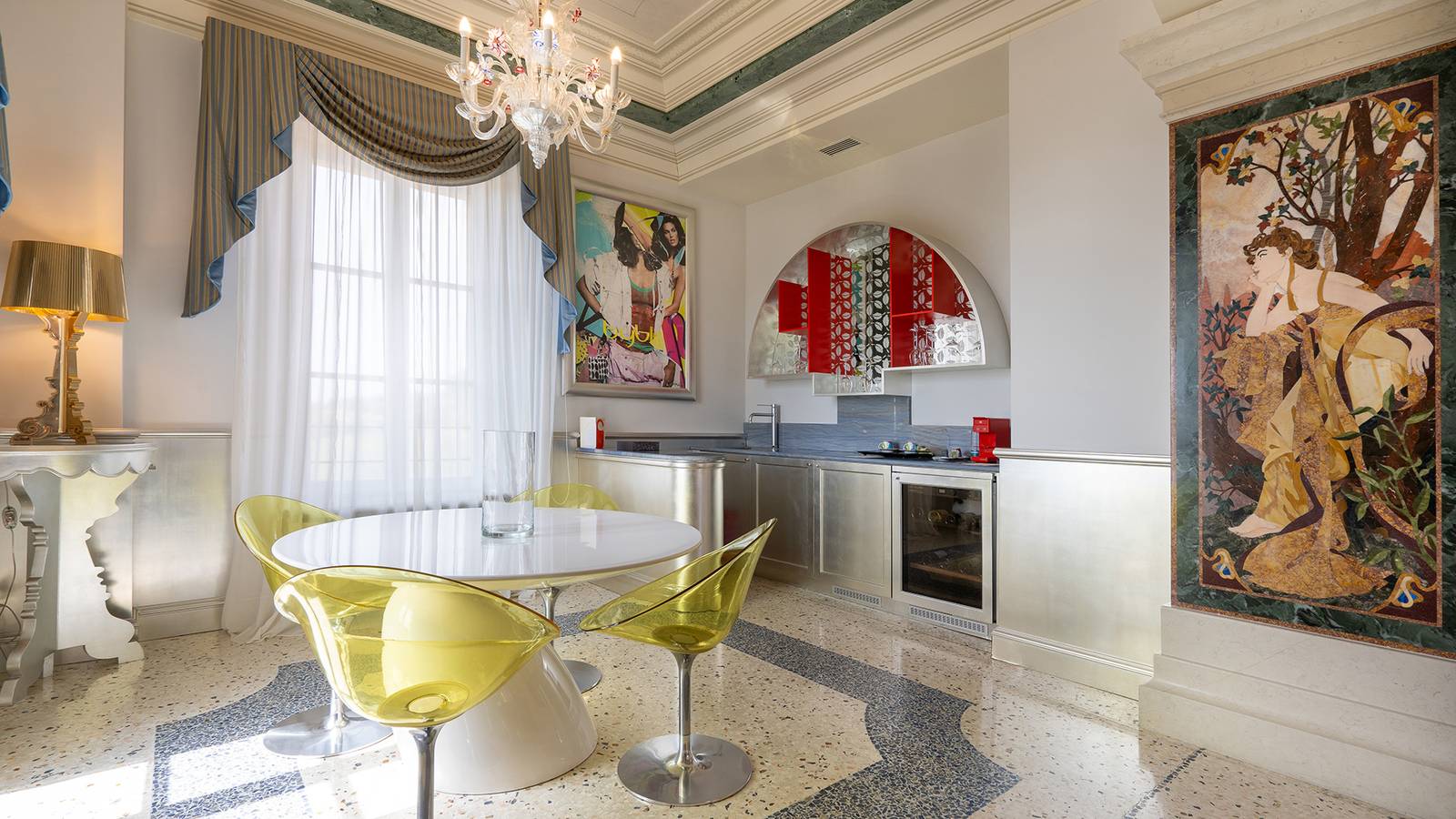 Byblos Art Hotel Presidential Suite 起居區