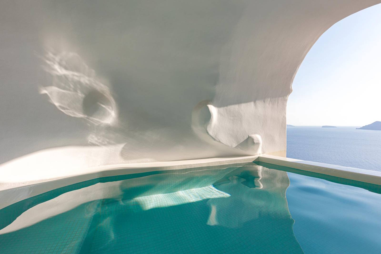 Canaves Oia Suites 洞穴式私人泳池