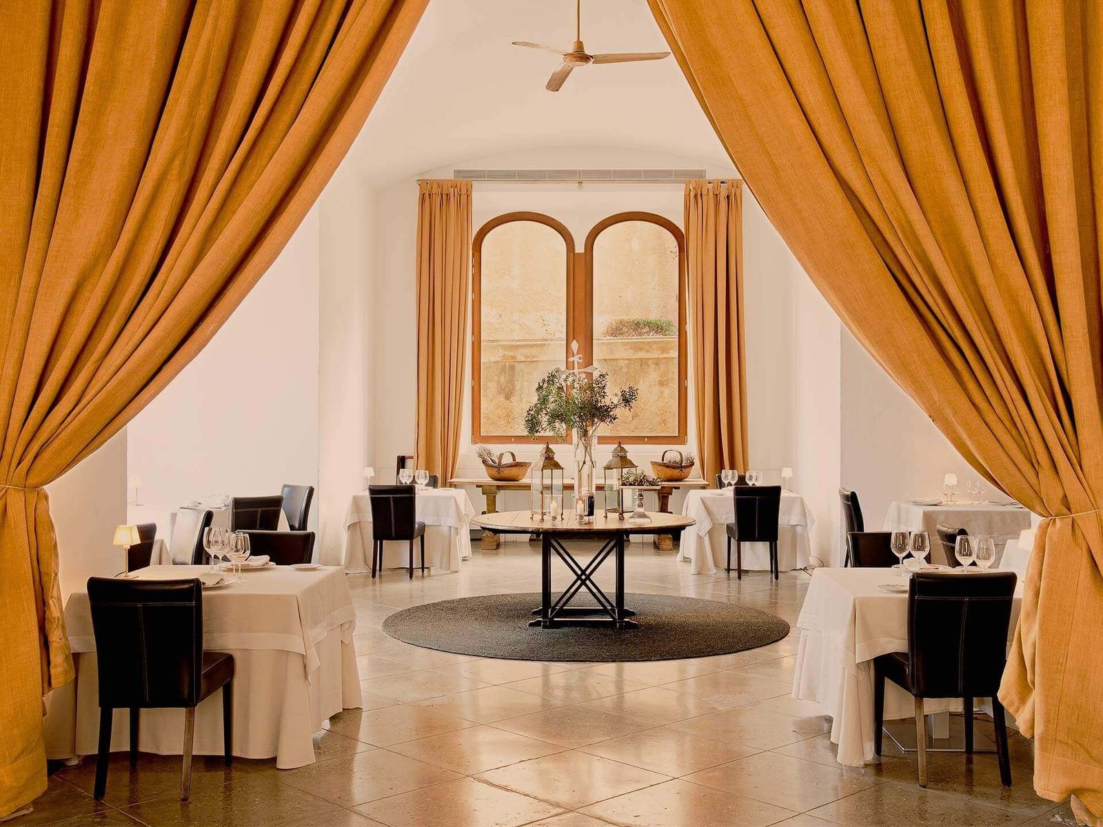 Cap Rocat La Fortaleza 餐廳用餐室