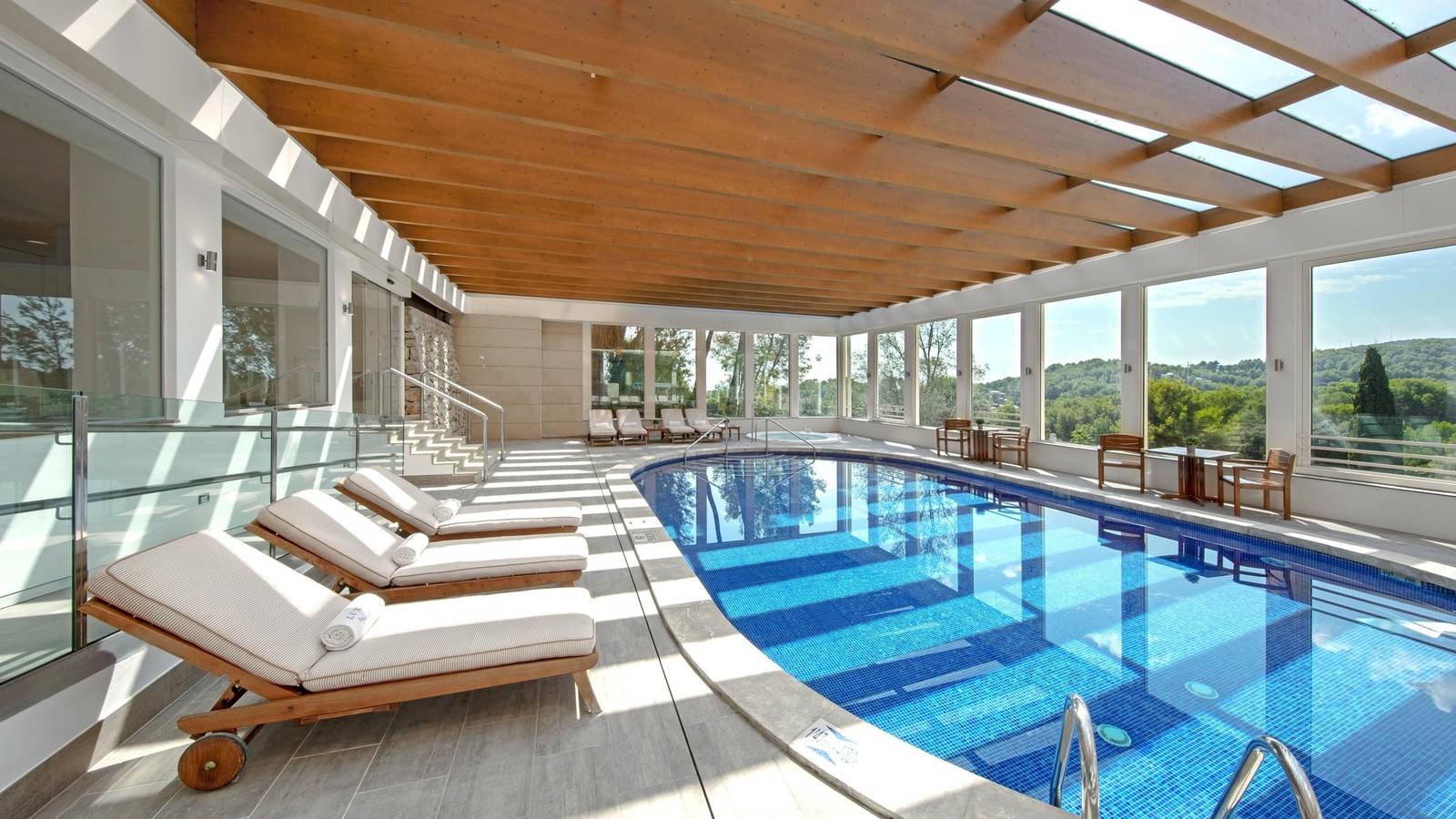 Castillo Hotel Son Vida Spa 室內泳池