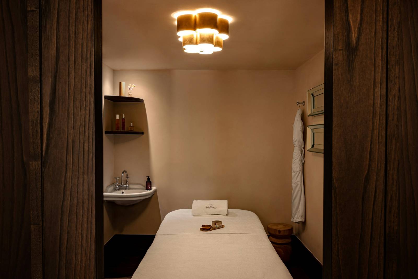 Château des Fleurs Omnisens Spa 療程室