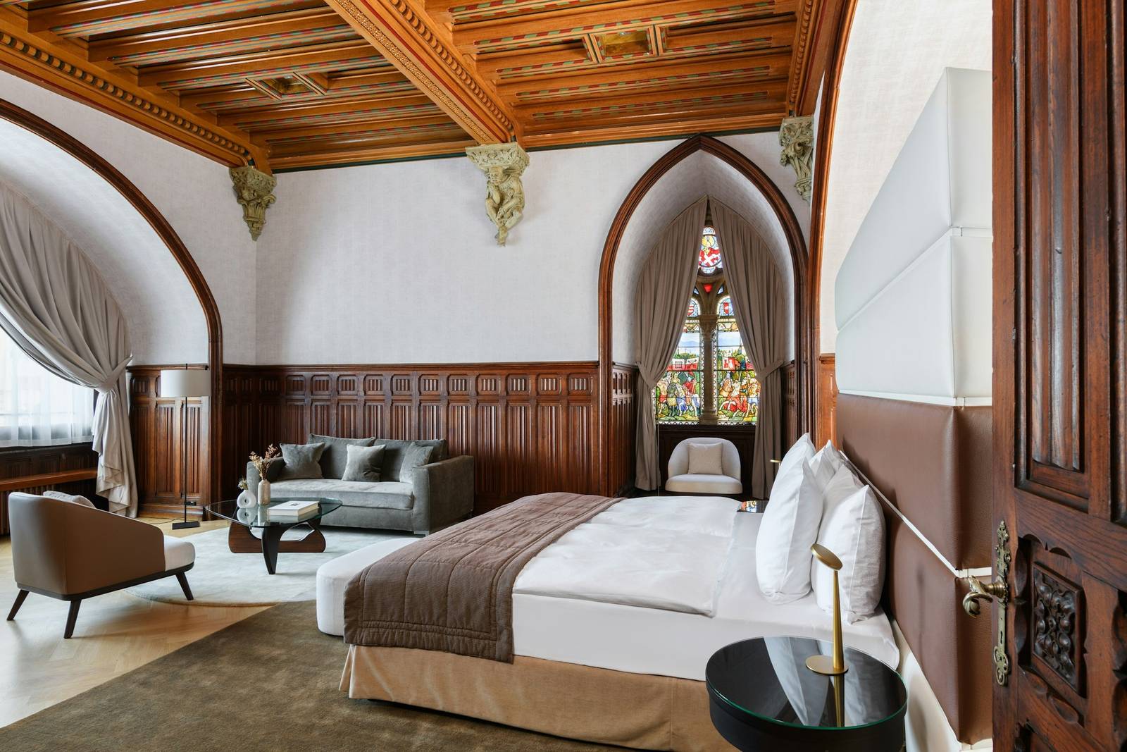 洛桑 Château d'Ouchy Knight's Suite 木鑲板與彩繪玻璃