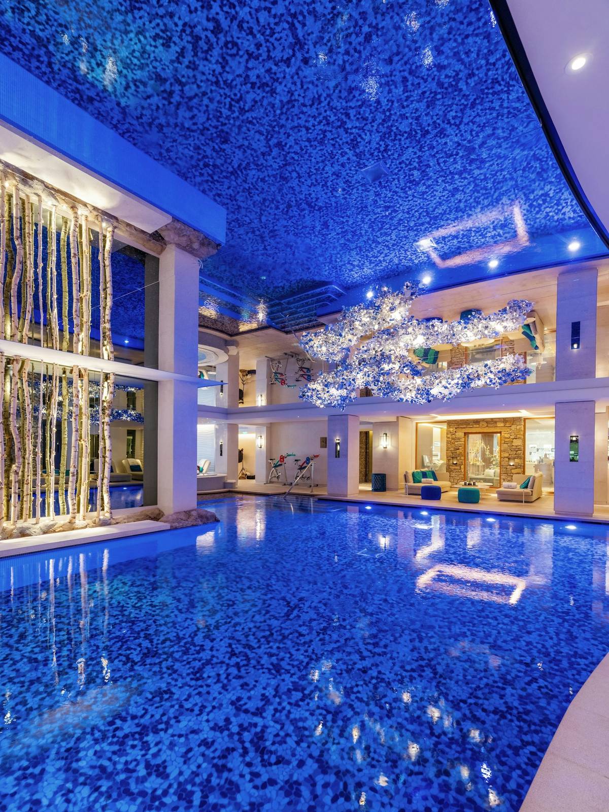 Cheval Blanc Courchevel 室內泳池