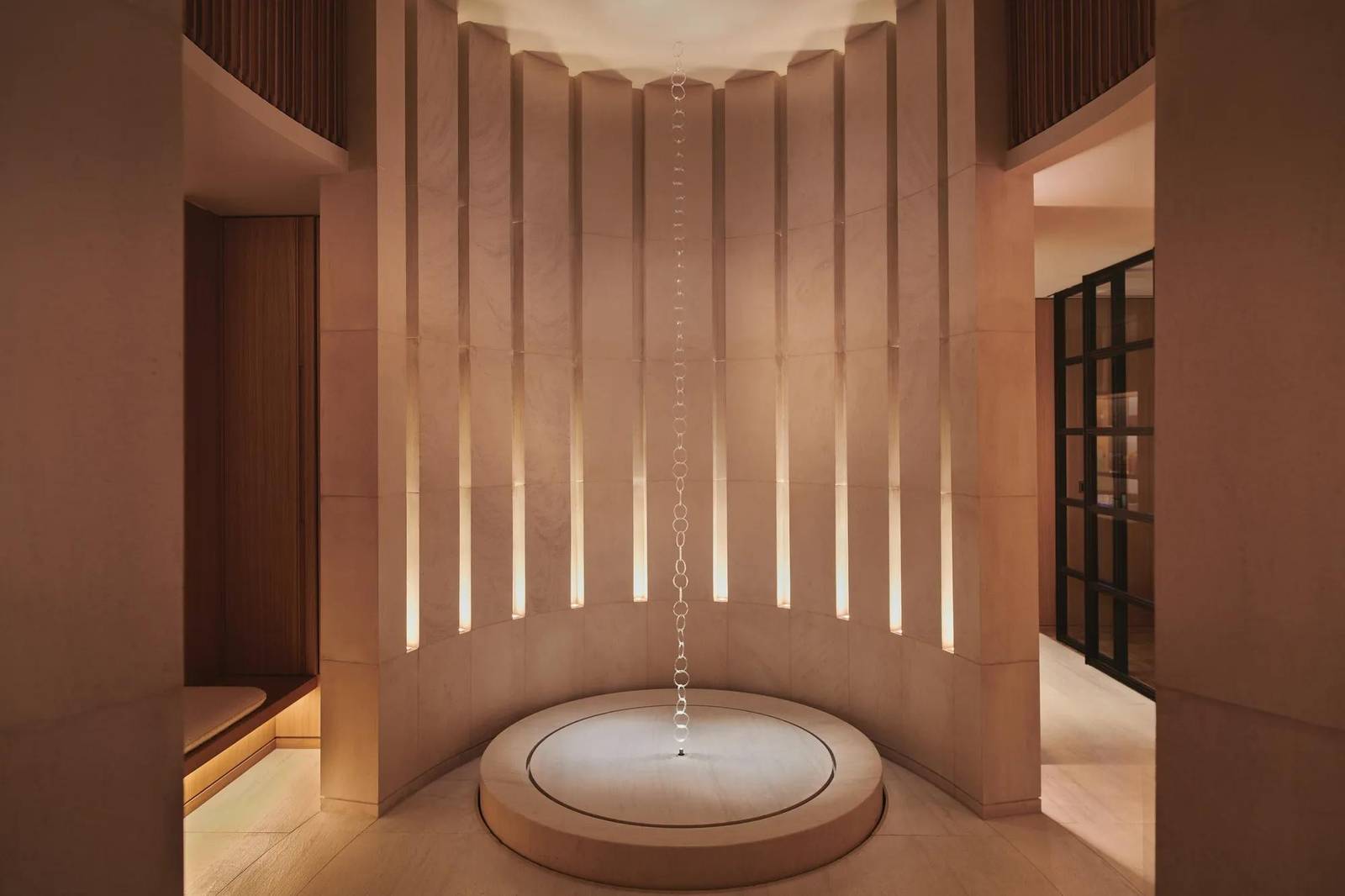倫敦 Claridge's Spa 入口水景