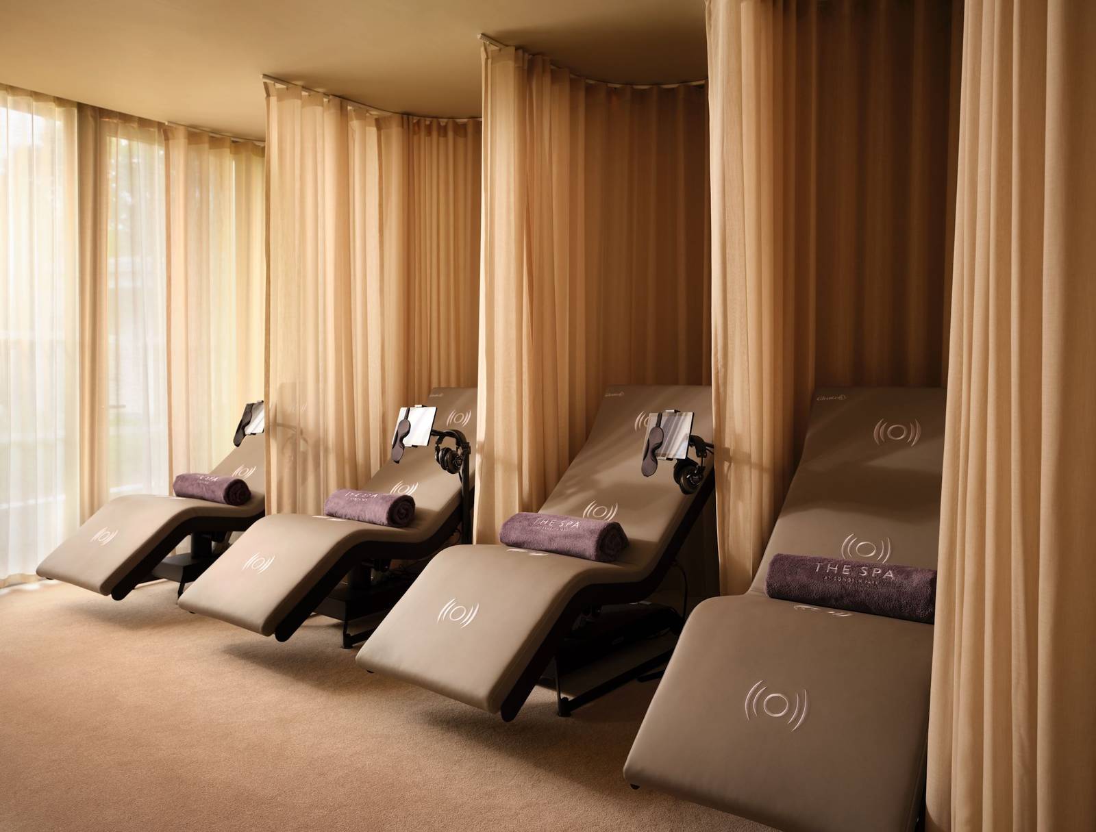 Coworth Park Spa 放鬆室躺椅