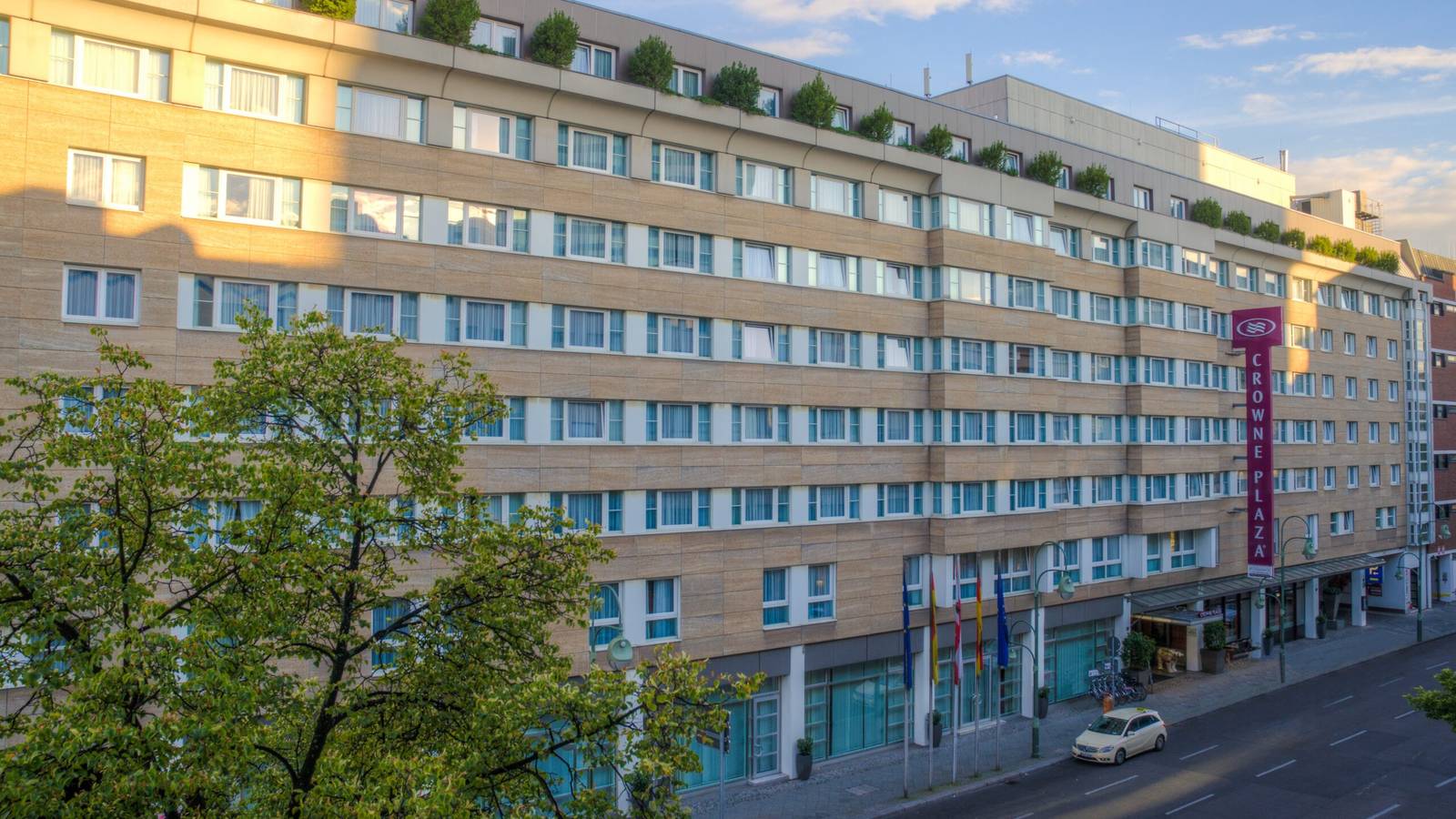 柏林 Crowne Plaza 酒店外觀與紐倫堡街