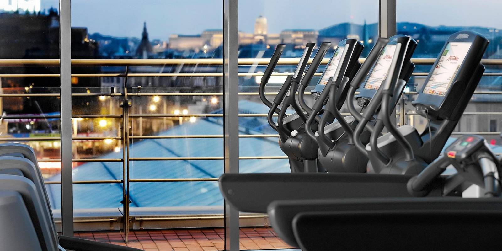 Crowne Plaza Budapest 頂樓健身房
