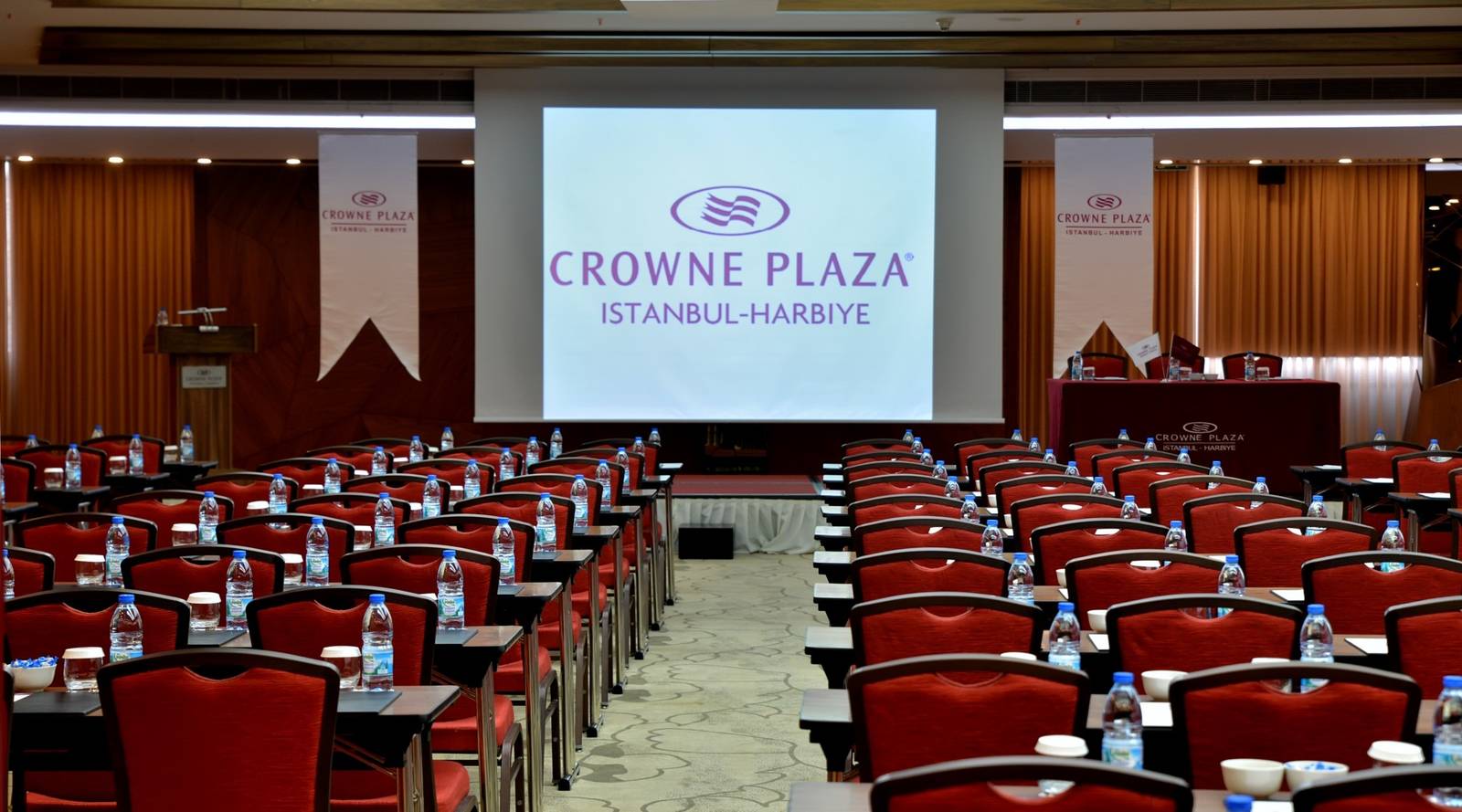 伊斯坦堡 Crowne Plaza Harbiye 會議室