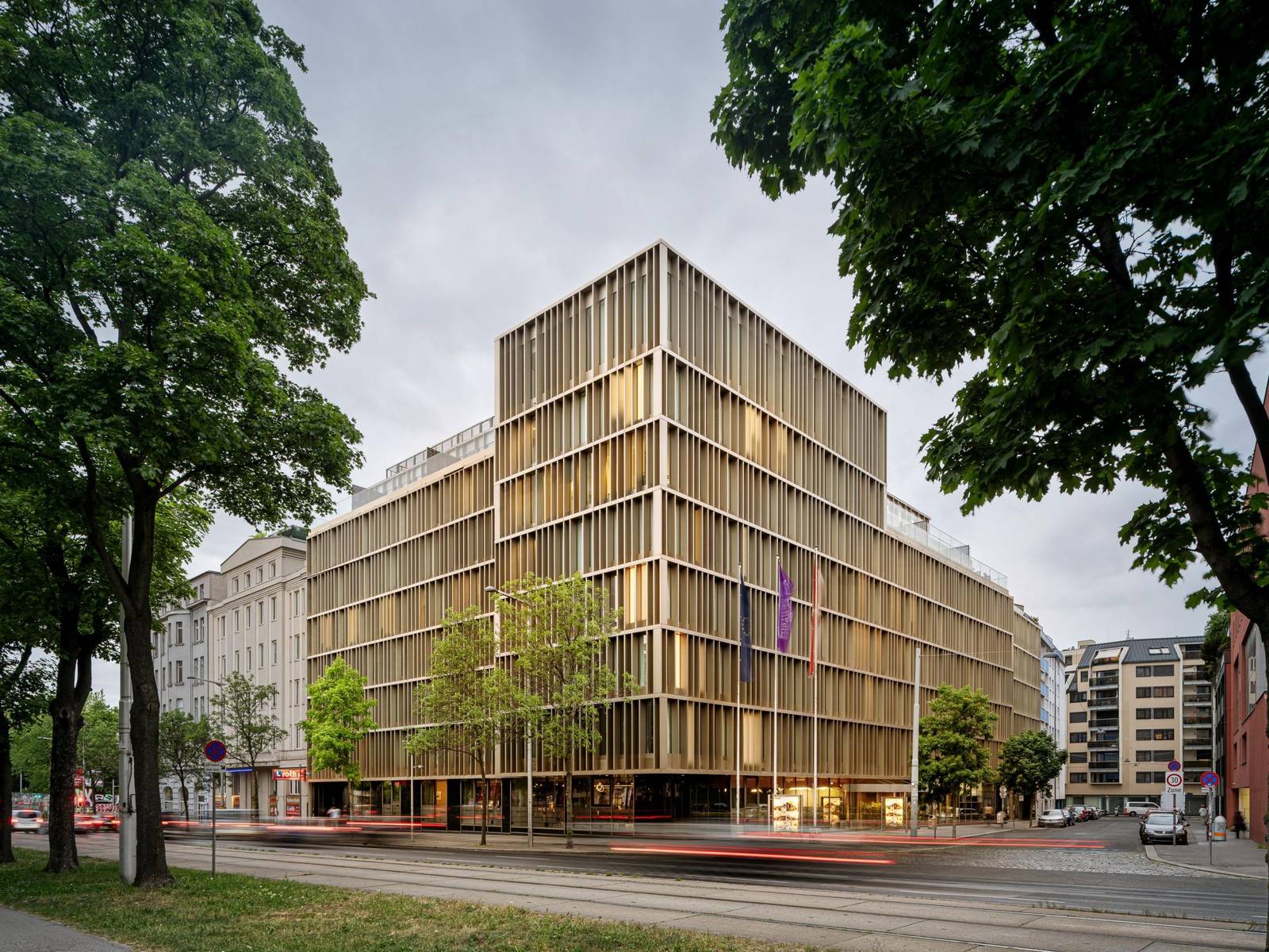 維也納 Crowne Plaza Vienna 酒店外觀與 Margaretengürtel 街景