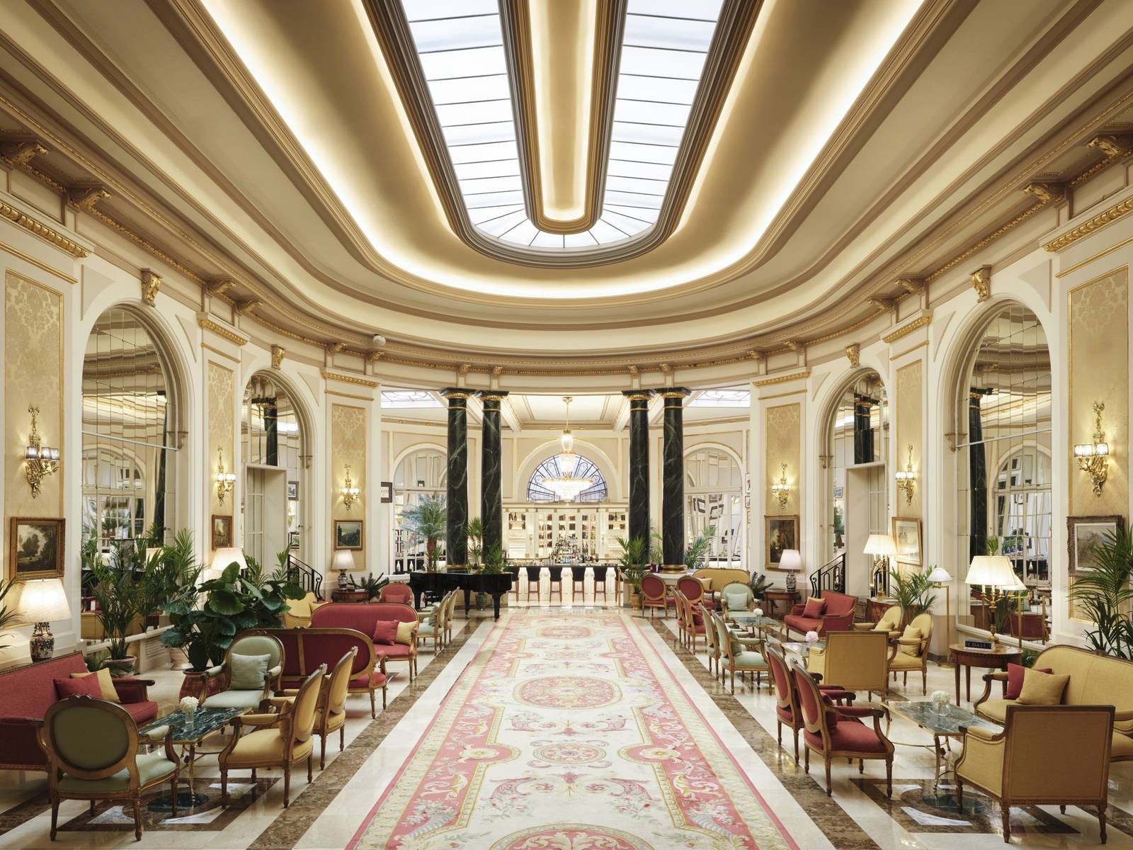 El Palace Barcelona 天窗下的 Grand Hall