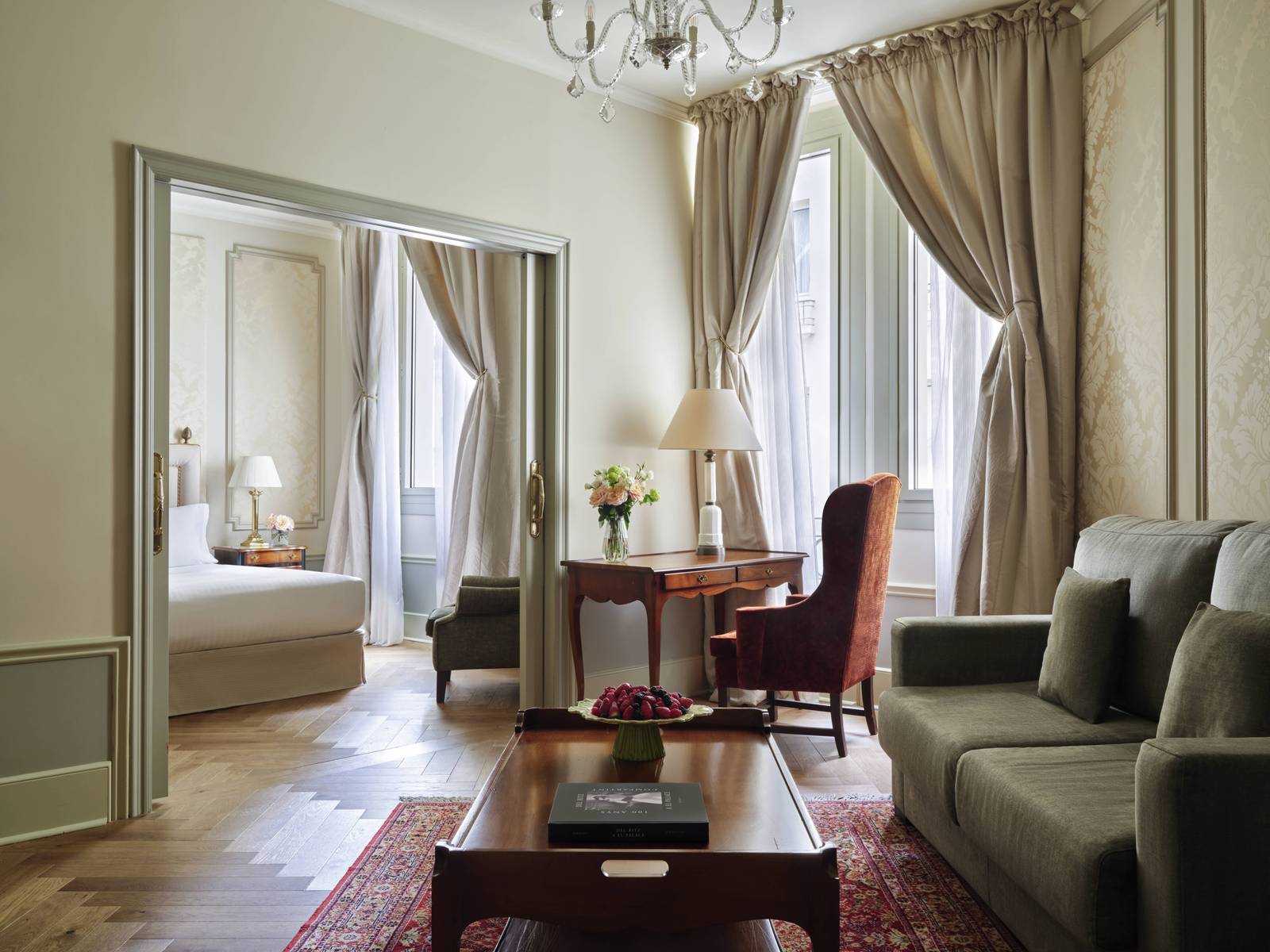 El Palace Barcelona Deluxe Suite