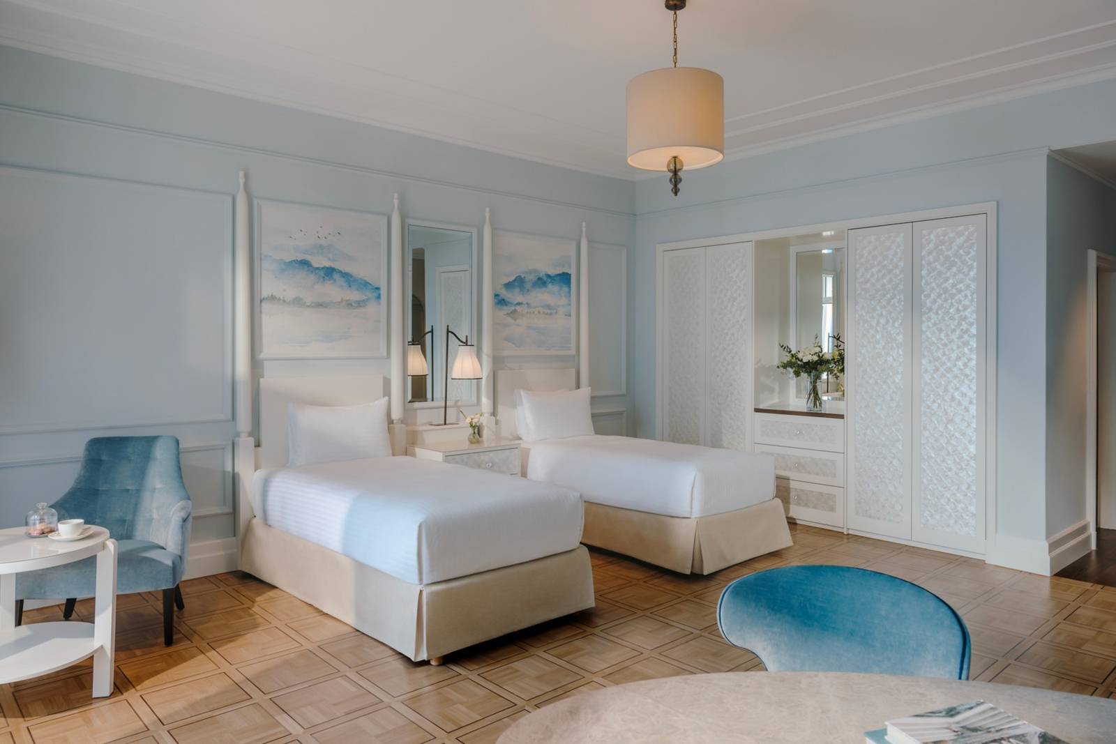 Montreux Palace 湖景雙床客房